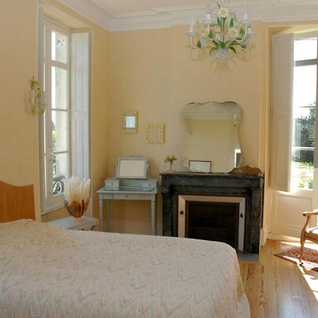 בזאס Chambres & Studios Chateau Saint Vincent מראה חיצוני תמונה