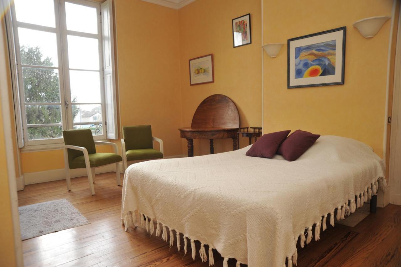 בזאס Chambres & Studios Chateau Saint Vincent מראה חיצוני תמונה