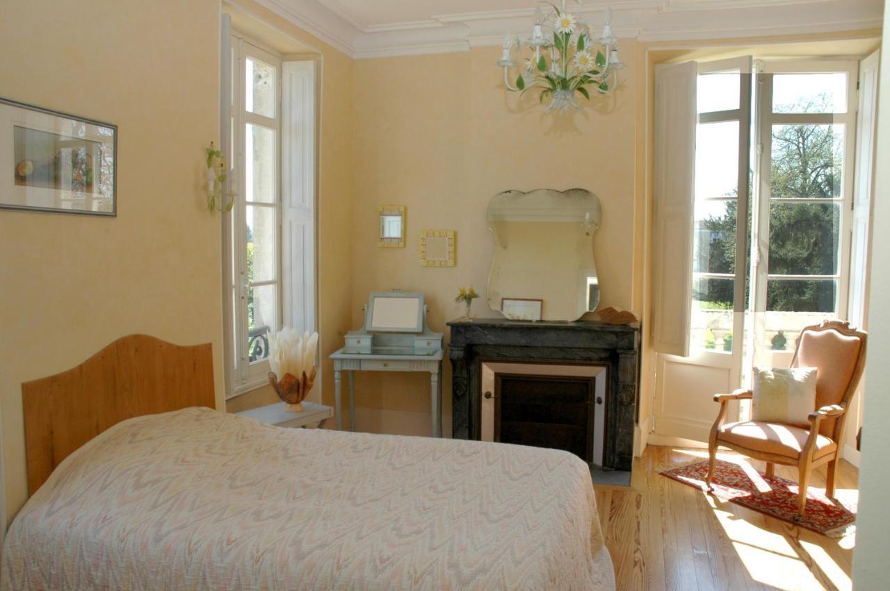 בזאס Chambres & Studios Chateau Saint Vincent מראה חיצוני תמונה