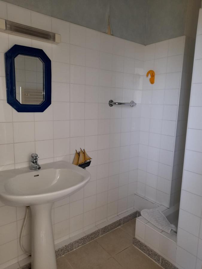 בזאס Chambres & Studios Chateau Saint Vincent מראה חיצוני תמונה