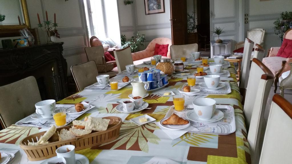 בזאס Chambres & Studios Chateau Saint Vincent מראה חיצוני תמונה
