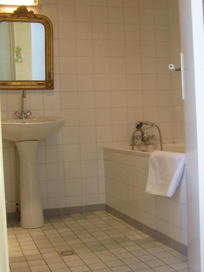 בזאס Chambres & Studios Chateau Saint Vincent חדר תמונה